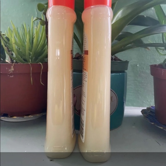 Hartz Groomer's Best Oatmeal Dog Shampoo 18 Fl Oz. - Picture 3 of 4